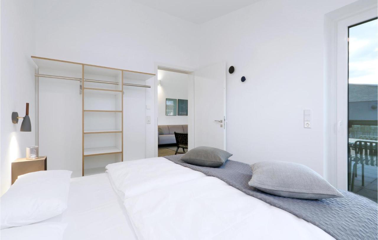 2 Bedroom Awesome Home In Lembruch-Duemmer See Экстерьер фото