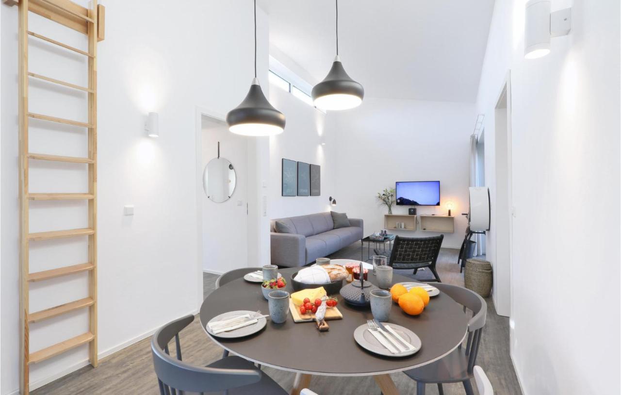 2 Bedroom Awesome Home In Lembruch-Duemmer See Экстерьер фото